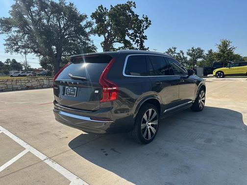 2023 Volvo XC90 Recharge Plug-In Hybrid T8 Plus Bright Theme 7-Seater