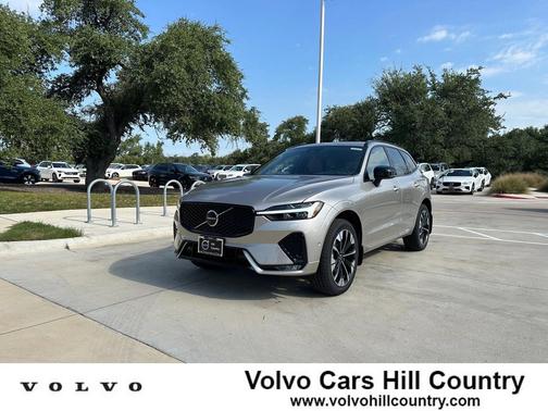 2026 Volvo XC60 B5 Plus