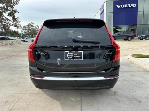 2025 Volvo XC90 B6 Plus 7-Seater