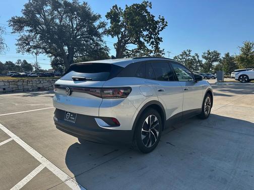 2022 Volkswagen ID.4 Pro