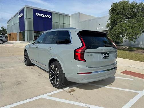 2026 Volvo XC90 B5 Plus 7-Seater