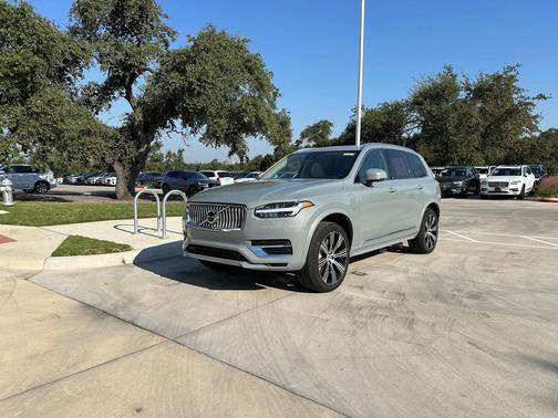 2025 Volvo XC90 Plug-In Hybrid T8 Plus 7-Seater