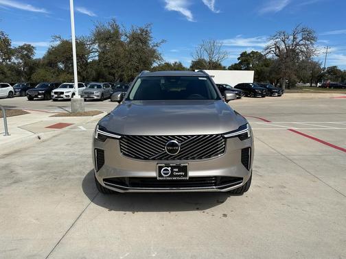 2025 Volvo XC90 B6 Core