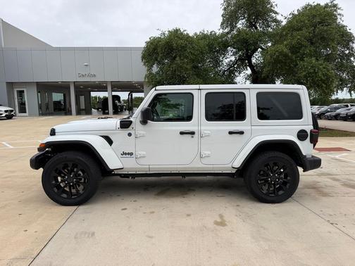 Bright White 2025 Jeep Wrangler 4xe Sahara