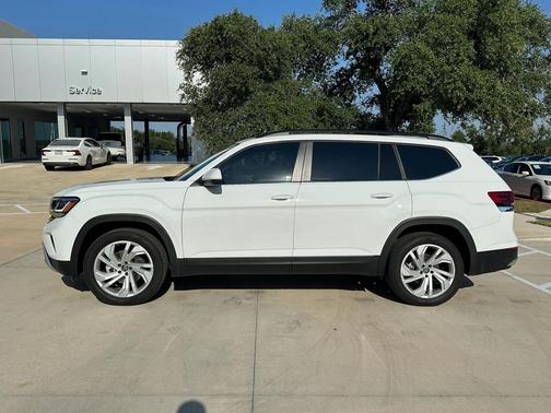2023 Volkswagen Atlas 3.6L SE w/Technology