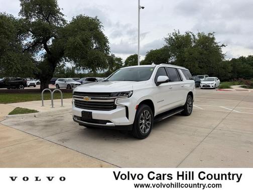 Iridescent Pearl Tricoat 2021 Chevrolet Suburban LT