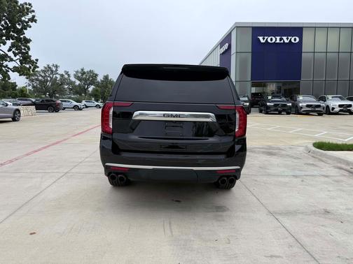 Onyx Black 2022 GMC Yukon Denali