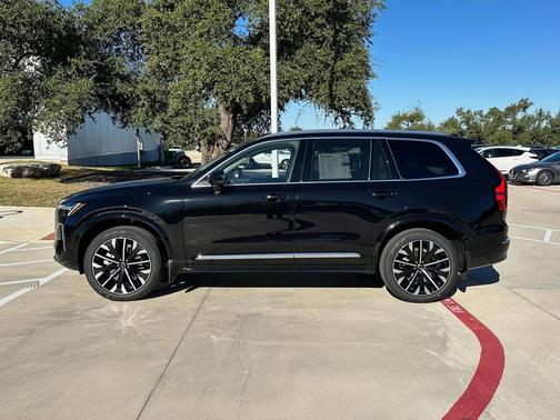 2026 Volvo XC90 B5 Ultra 6-Seater