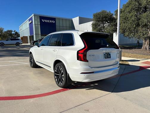 2026 Volvo XC90 B6 Ultra 7-Seater