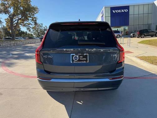 2026 Volvo XC90 Plug-In Hybrid T8 Plus 7-Seater