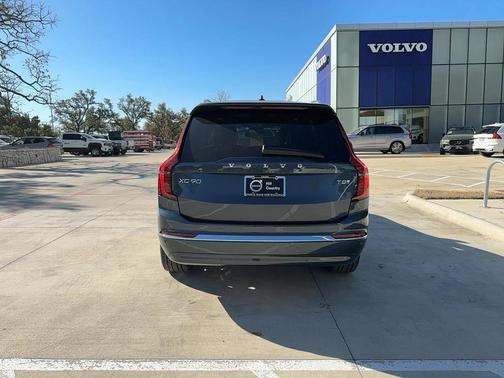 2025 Volvo XC90 Plug-In Hybrid T8 Ultra 6-Seater