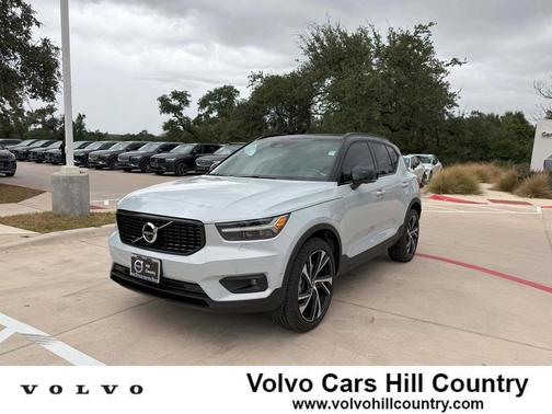 2020 Volvo XC40 T5 R-Design
