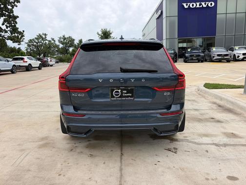Denim Blue Metallic 2026 Volvo XC60 B5 Plus