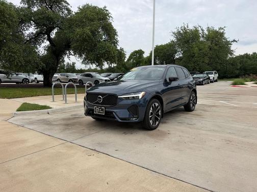 Denim Blue Metallic 2026 Volvo XC60 B5 Plus