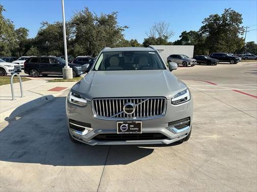 2025 Volvo XC90 B6 Plus 7-Seater