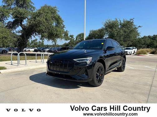 2022 Audi e-tron Premium