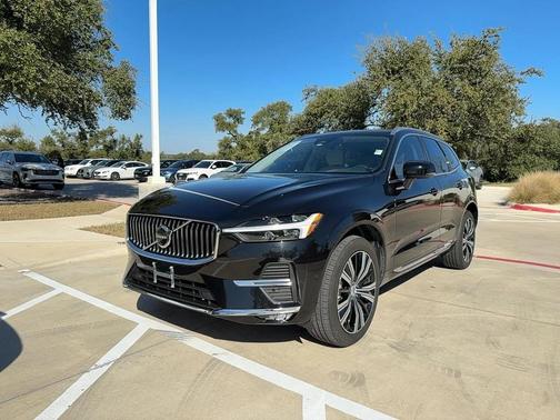 2023 Volvo XC60 B5 Plus Bright Theme
