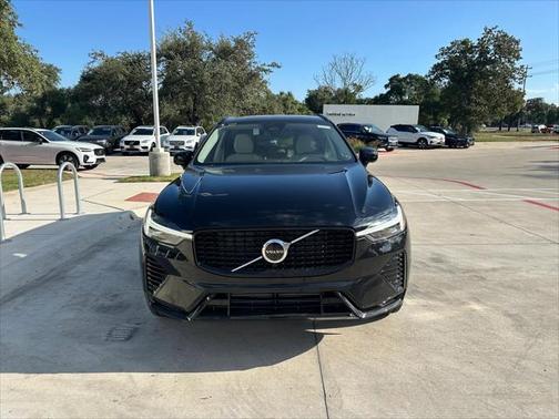 2025 Volvo XC60 Plug-In Hybrid T8 Plus