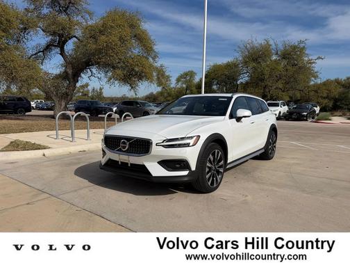 Crystal White Pearl 2026 Volvo V60 Cross Country Ultra, B5 AWD Gas (mild hybrid)