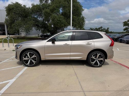 Bright Dusk Metallic 2024 Volvo XC60 B5 Ultimate Dark Theme