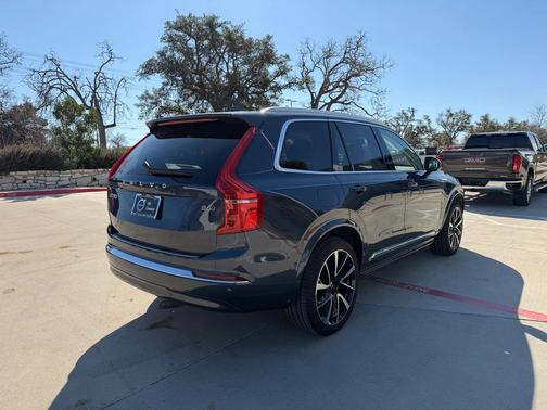 2024 Volvo XC90 B6 Plus Bright Theme 7-Seater
