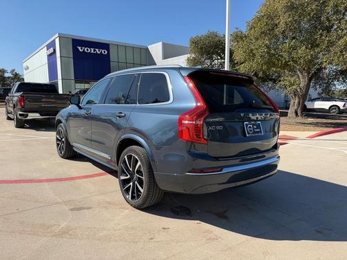2024 Volvo XC90 B6 Plus Bright Theme 7-Seater