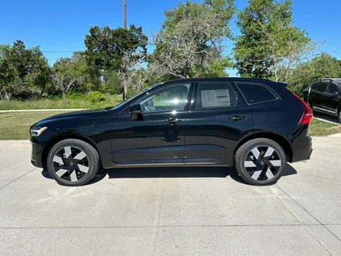 2024 Volvo XC60 Recharge Plug-In Hybrid T8 Ultimate Dark Theme