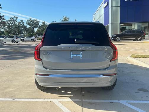 2026 Volvo XC90 B6 Ultra 7-Seater