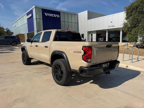 Sand Dune Metallic 2023 Chevrolet Colorado Trail Boss