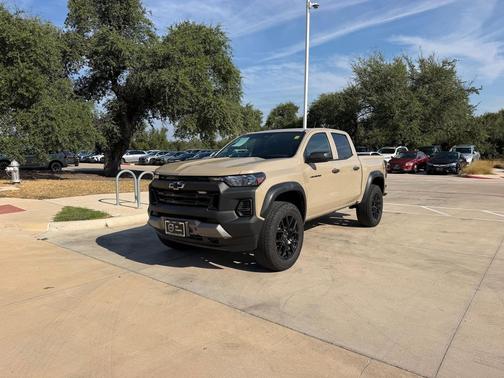 Sand Dune Metallic 2023 Chevrolet Colorado Trail Boss