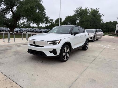 Crystal White Metallic 2023 Volvo C40 Recharge Pure Electric Twin Ultimate
