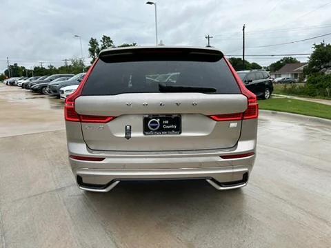 2024 Volvo XC60 Recharge Plug-In Hybrid T8 Plus Dark Theme