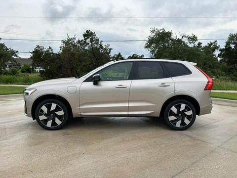2024 Volvo XC60 Recharge Plug-In Hybrid T8 Plus Dark Theme