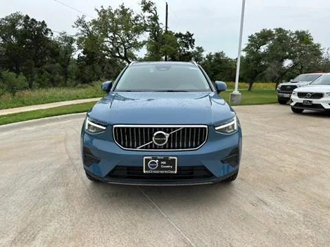 2024 Volvo XC40 B5 Core Bright Theme