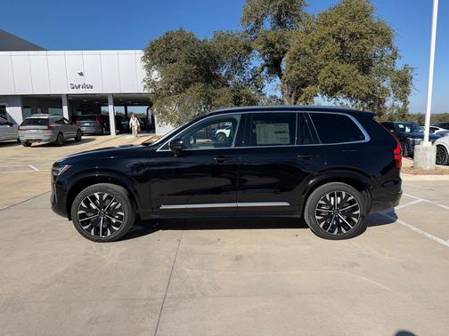Onyx Black Metallic 2026 Volvo XC90 Plug-In Hybrid Core, T8 AWD, Electric/Gasoline, Bright, 7 Seats