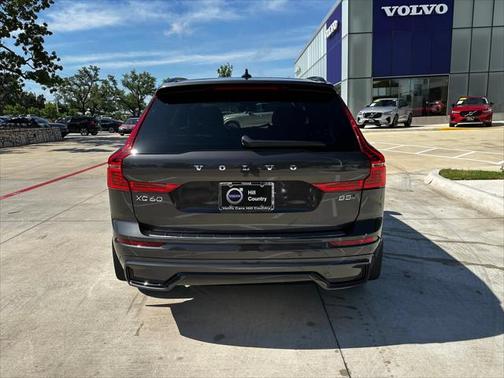 2025 Volvo XC60 B5 Plus