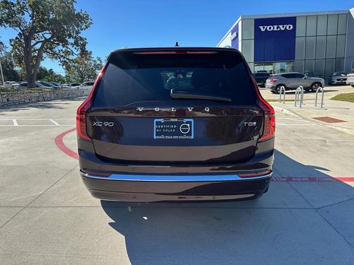 2025 Volvo XC90 Plug-In Hybrid T8 Plus 6-Seater