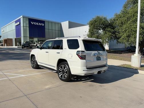 Blizzard Pearl 2017 Toyota 4Runner Limited