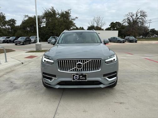 2025 Volvo XC90 Plug-In Hybrid T8 Plus 7-Seater