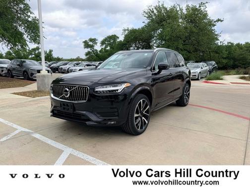 2022 Volvo XC90 T6 Momentum