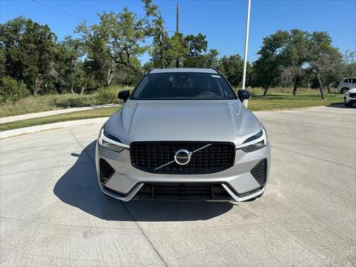 2025 Volvo XC60 Plug-In Hybrid T8 Plus