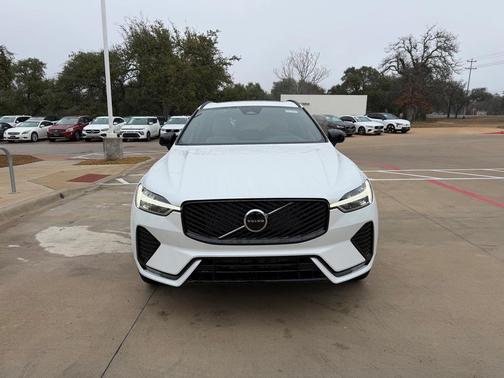 2026 Volvo XC60 B5 Core