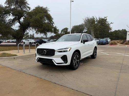 2026 Volvo XC60 B5 Core