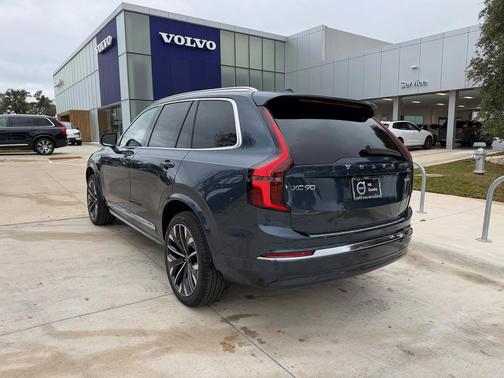 2026 Volvo XC90 B6 Ultra 6-Seater