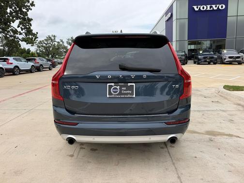 Denim Blue Metallic 2019 Volvo XC90 T5 Momentum