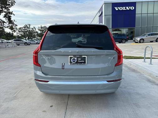 2025 Volvo XC90 B6 Plus 6-Seater