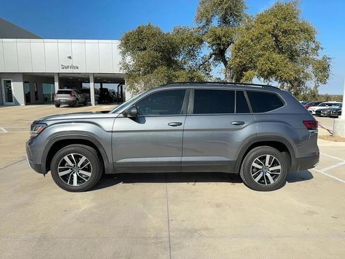 2022 Volkswagen Atlas 2.0T SE