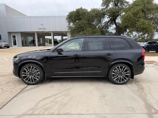 2026 Volvo XC90 Ultra Dark Theme, B6 AWD Gas (mild hybrid), Gasoline, 7 Seats