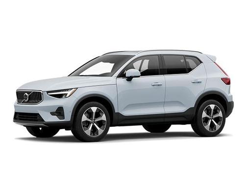 2025 Volvo XC40 B5 Plus Bright Theme