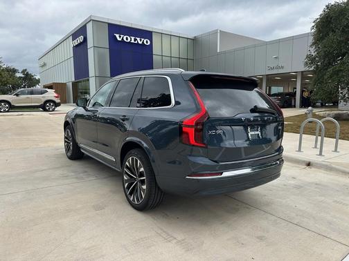 2026 Volvo XC90 B6 Plus 7-Seater
